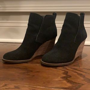 Lucky 🍀 Brand wedge booties